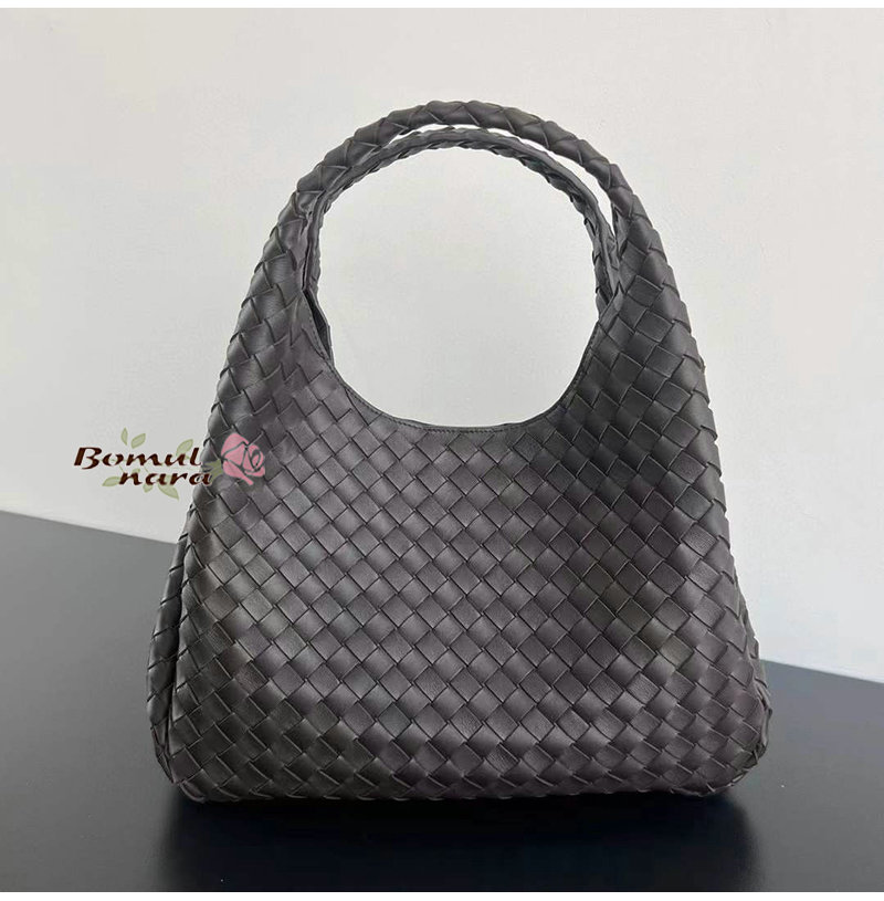 b22cbda9f91f93528edd5fbf0f4e051f_1758610003_7329.jpg b22cbda9f91f93528edd5fbf0f4e051f_1758610003_7329.jpg