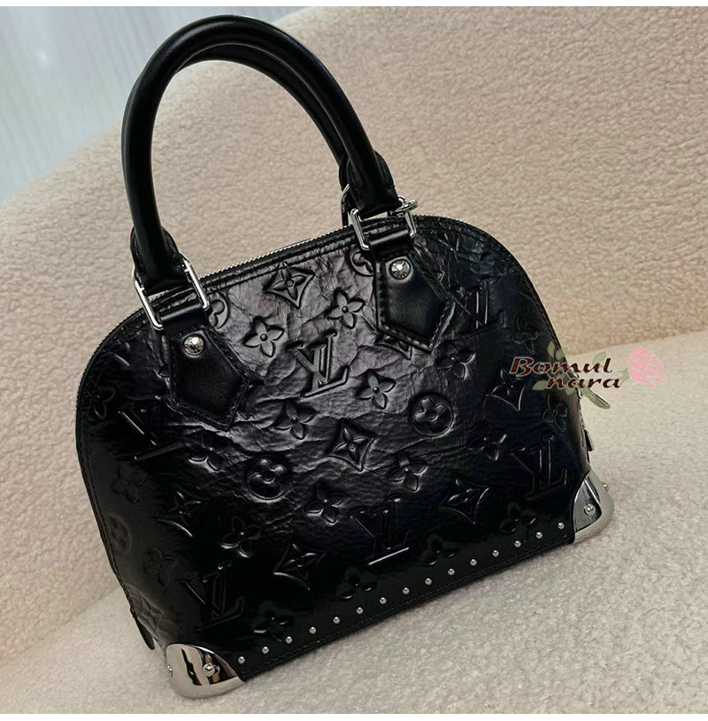 9bc7df5522d27970605f1acbabba26dc_1765266424_0063.jpg