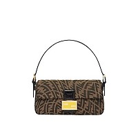 [스페셜오더]FENDI-8BR600 펜디 오렌지 FF 모티프 엠보싱 미디엄 바게트 백