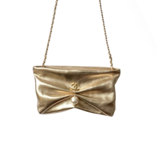 CHANEL-AP4613 샤넬 골드 메탈릭 램스킨 체인 미니백