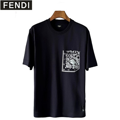 FENDI-06034 펜디 블랙 아플리케 장식 티셔츠 남여공용