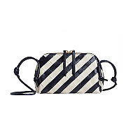 BOTTEGA VENETA-794258 보테가 베네타 파인콘 인트레치아토 콘서트 파우치