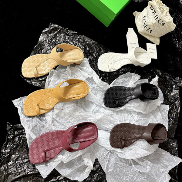 BOTTEGA VENETA-07021 보테가 베네타 2026SS 직조 클립온 플립플롭